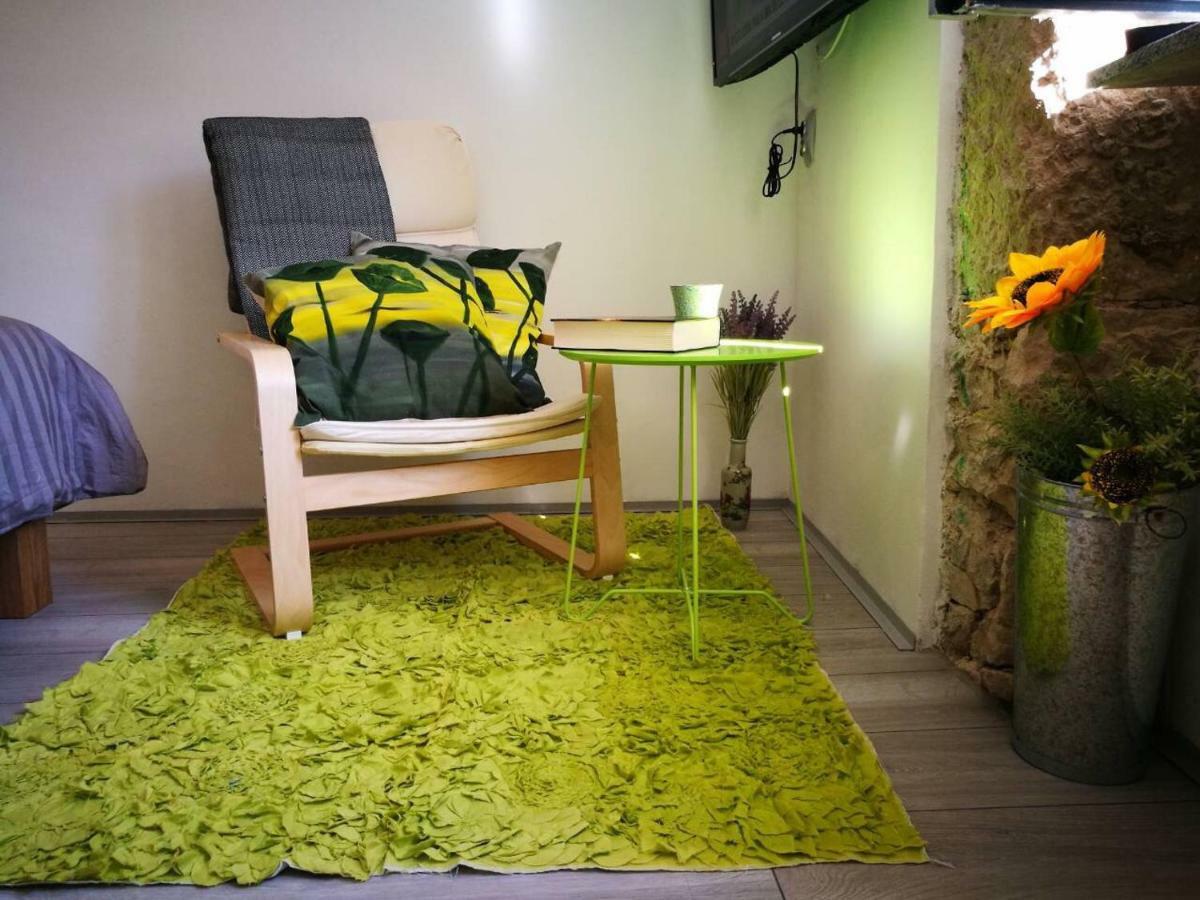 Cres Art Studio Lime Apartment Exterior foto